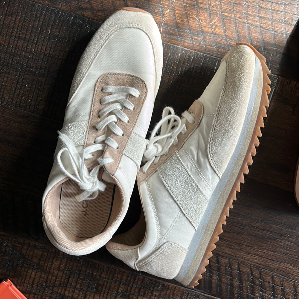 J crew sneakers 8.5, cream, worn a handful of times